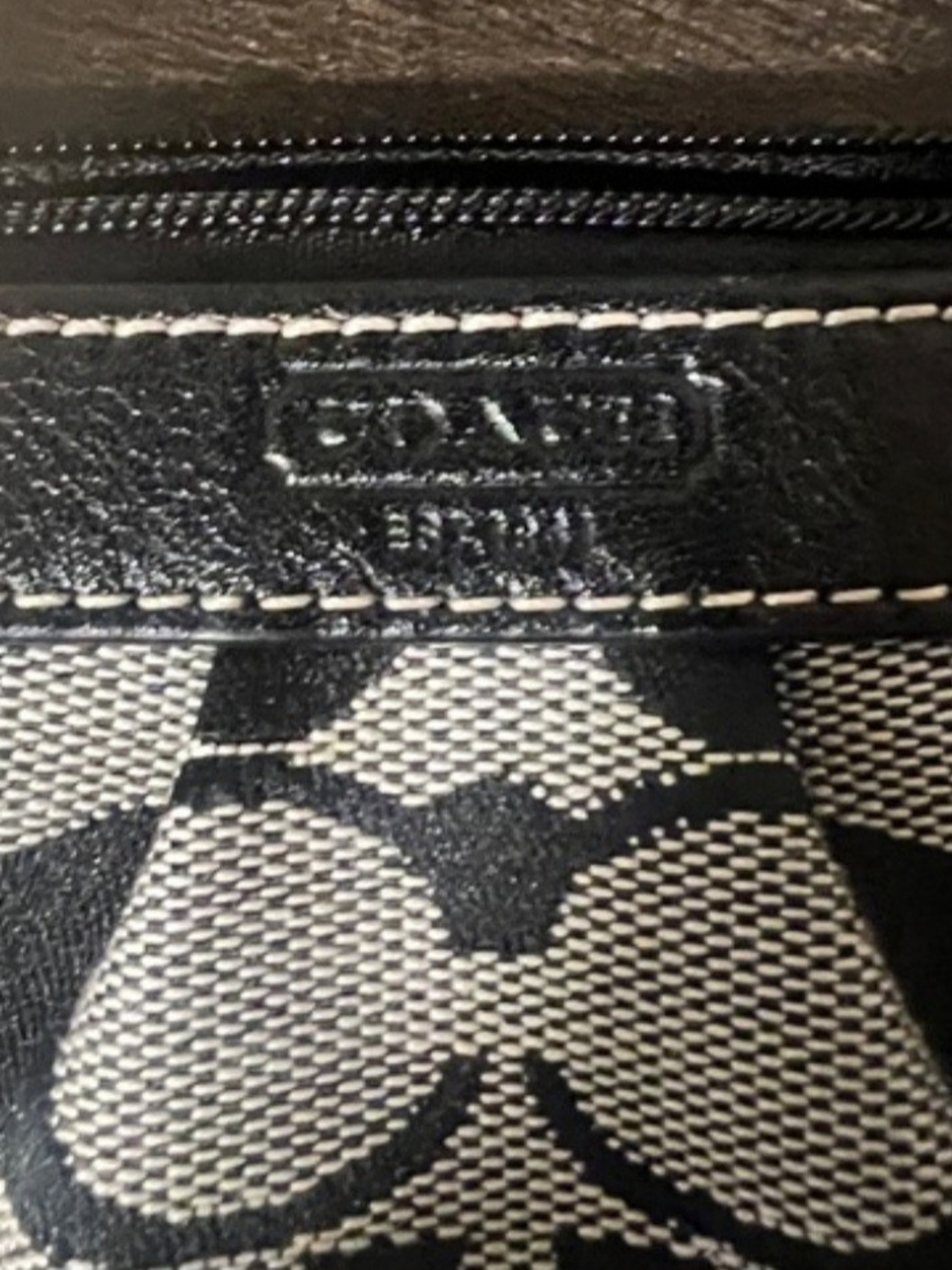 Coach Black and Cream Signature Canvas Wristlet Pouch - Picture 5 of 6